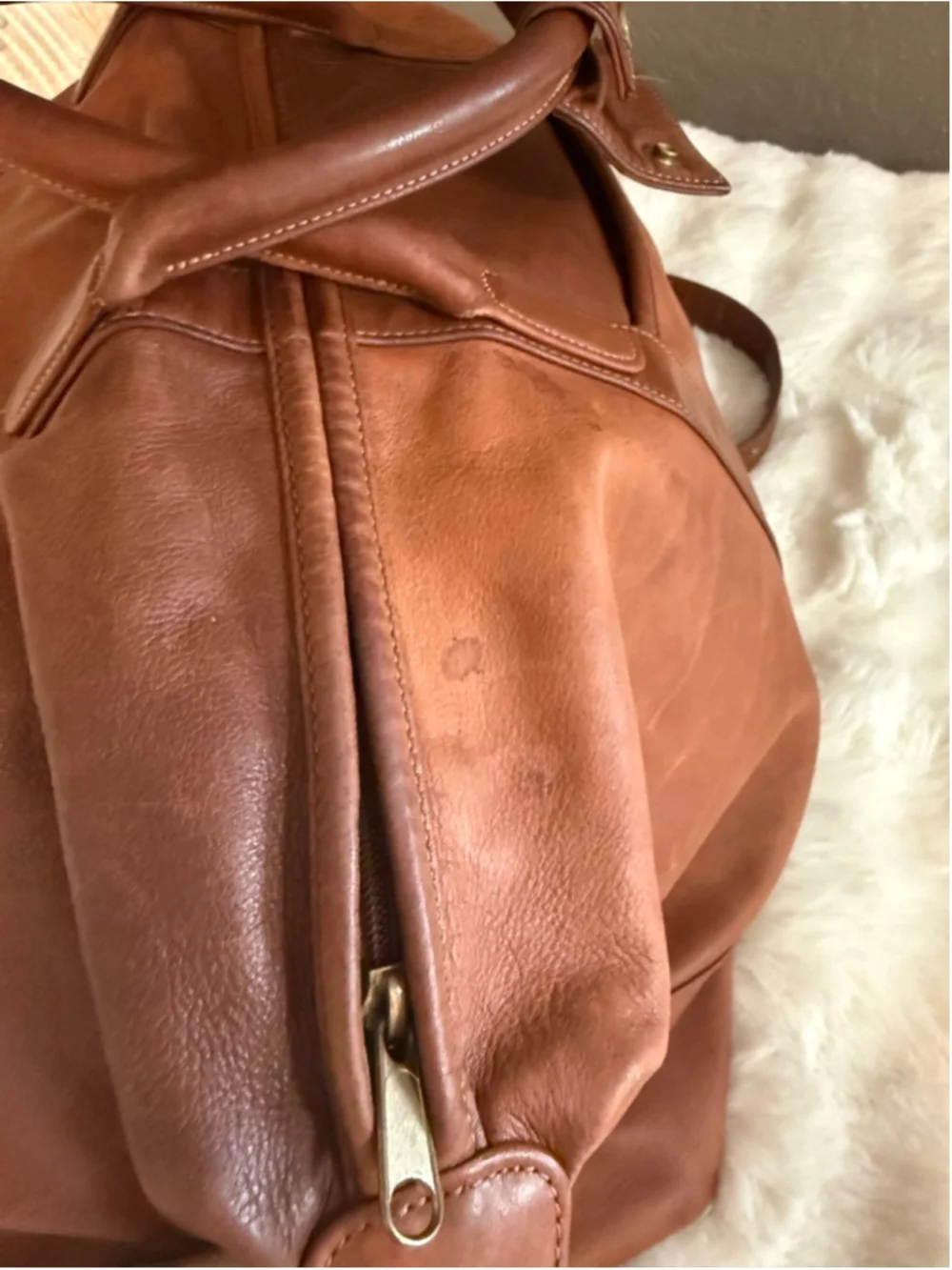 Preowned , vintage 1990s Coach British Tan leather cabin duffle bag